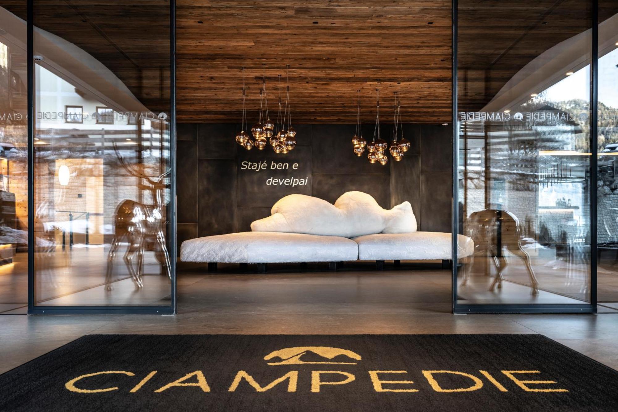 Ciampedie Luxury Alpine Spa Hotel Vigo di Fassa Exterior foto