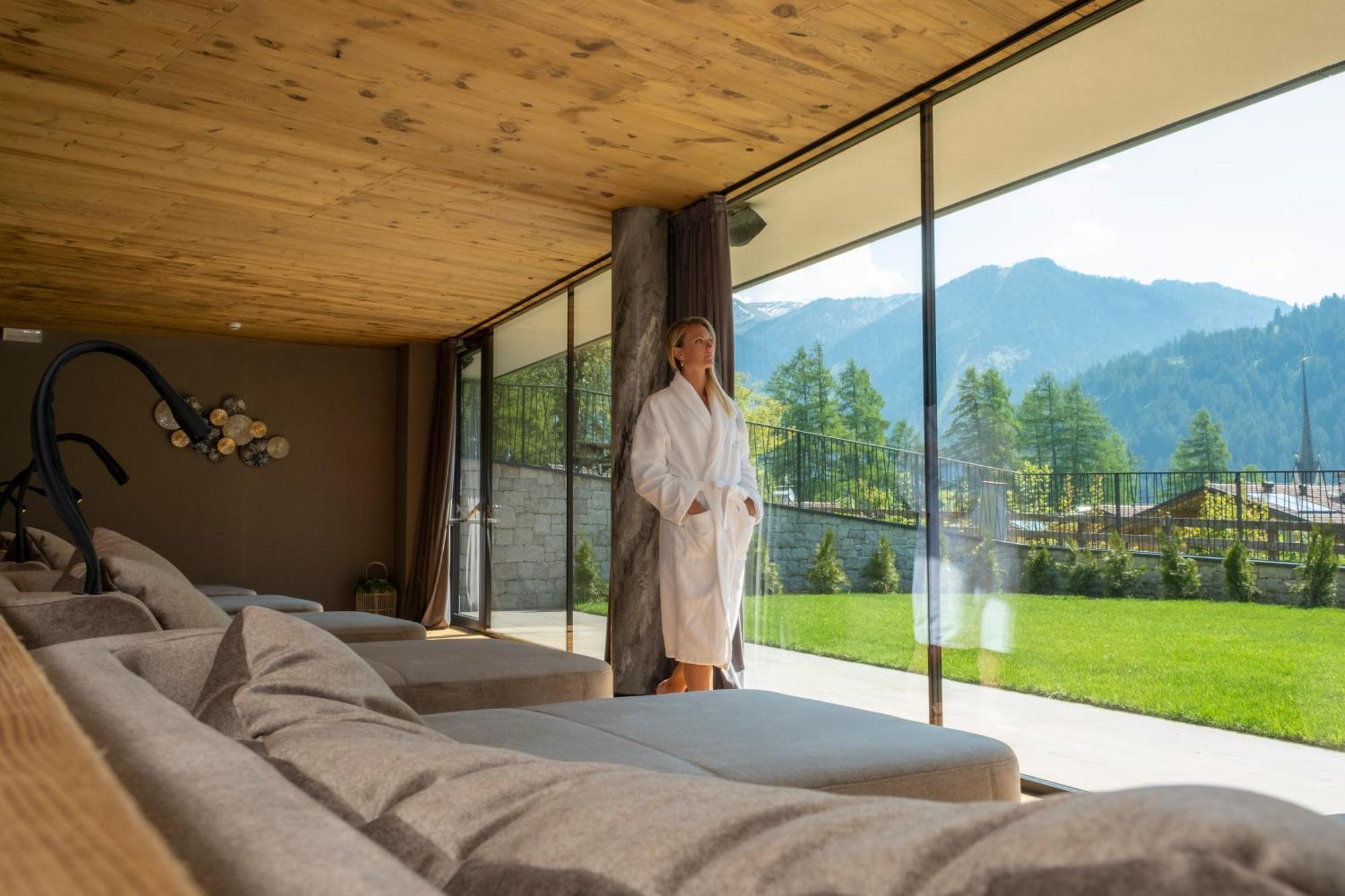 Ciampedie Luxury Alpine Spa Hotel Vigo di Fassa Exterior foto